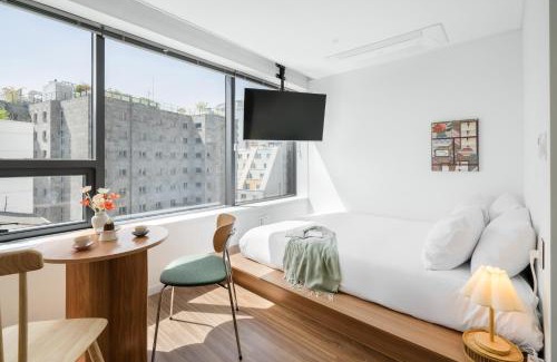 Ikseon-dong Hanok Village Apartment | Urbanstay Boutique Ikseon