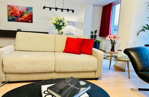 Lower Town Apartment | Urbanstay Suites Grand Place Luxury Apartment