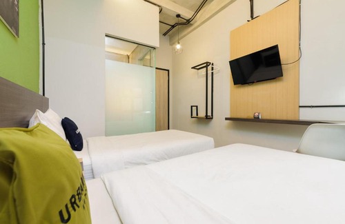 Kebayoran Lama House | Urbanview Caverna Gandaria by RedDoorz