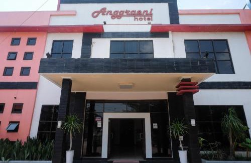 Jatibarang Hotel | UrbanView Hotel Anggraeni Jatibarang