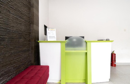 Kelapa Gading Barat Hotel | Urbanview Hotel Bizhome Artha Gading Boulevard by RedDoorz