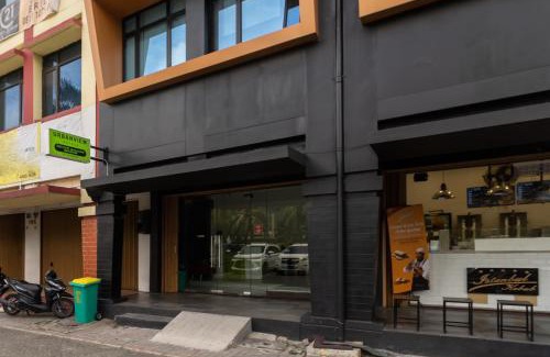 Kelapa Gading Barat Hotel | Urbanview Hotel Bizhome Artha Gading Boulevard by RedDoorz