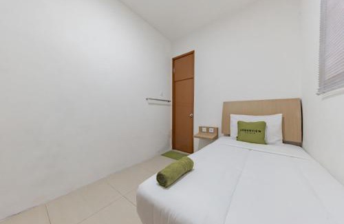 Samarinda Hotel | Urbanview Hotel Cozy Samarinda by RedDoorz