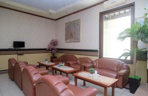 Brebes Hotel | Urbanview Hotel Dedy Jaya Brebes