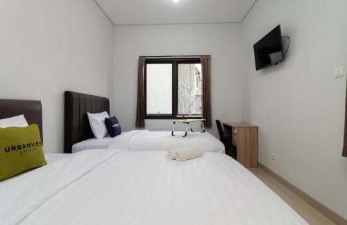 Gambir Hotel | Urbanview Hotel Pasar Baru Jakarta by RedDoorz