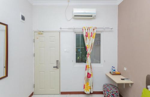 Sidoarjo Hotel | Urbanview Hotel Syariah Near Gelora Delta Sidoarjo