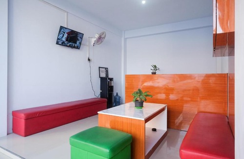 Banaran Hotel | Urbanview Syariah Wisma Nabil Solo