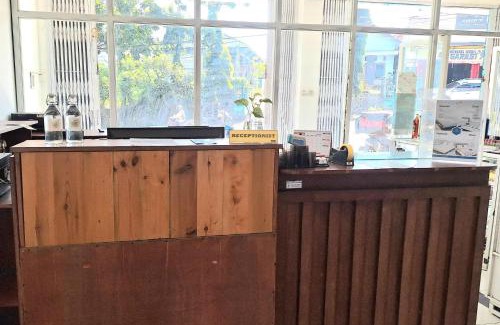 Sidomulyo Hotel | Urbanview The Halona near Jawa Timur Park 4