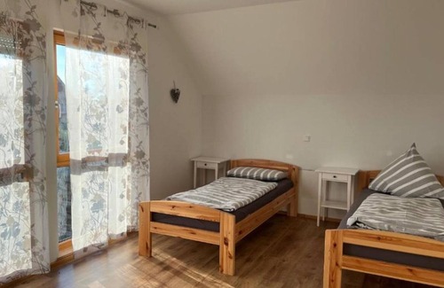 Eilsum House | Urlaubsdomizil- Kinder und Tierfreundlich mit 4 Schlafzimmern, Garten, Parkplatz