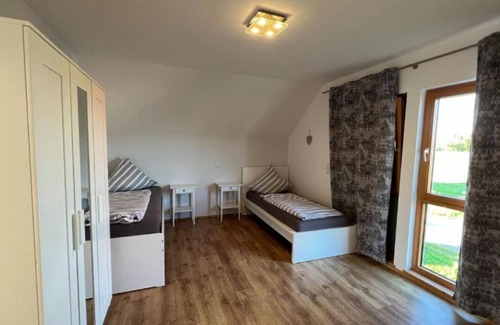 Eilsum House | Urlaubsdomizil- Kinder und Tierfreundlich mit 4 Schlafzimmern, Garten, Parkplatz