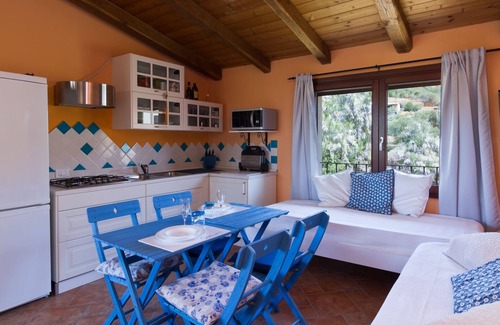 Chia Apartment | URSULA HOUSE BRIGHT APARTMENT ABOUT 800 MT FROM THE SEA,
