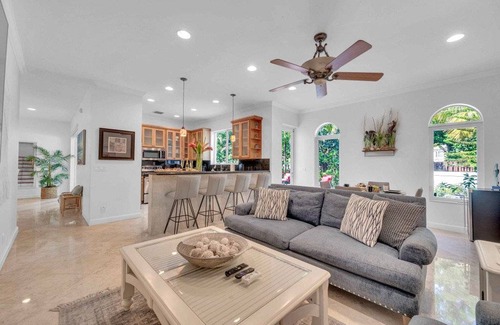 Birch Park Finger Streets House | 325 m² House ∙ 4 bedrooms ∙ 12 guests