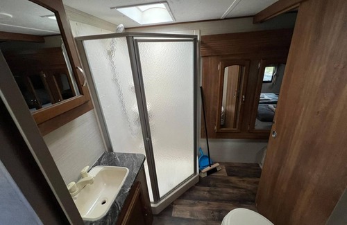 Plaue House | US caravan Springdale with bunk bed (max. 4 pers.)