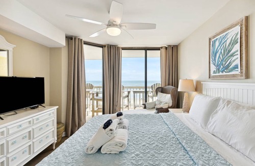 Folly Beach Condo | 133 m² Condo ∙ 3 bedrooms ∙ 8 guests