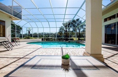 Fairway Village House | 332 m² House ∙ 5 bedrooms ∙ 9 guests