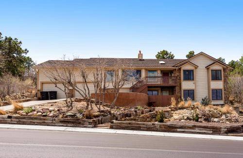 Northwest Colorado Springs House | 381 m² House ∙ 5 bedrooms ∙ 12 guests