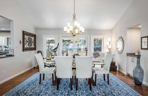 Northwest Colorado Springs House | 381 m² House ∙ 5 bedrooms ∙ 12 guests