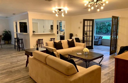 Palm Beach Country Estates House | House ∙ 4 bedrooms ∙ 10 guests