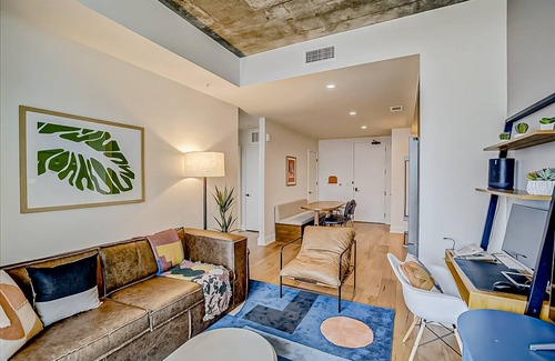 Rainey Street Historic District Condo | 58 m² Condo ∙ 1 bedroom ∙ 4 guests