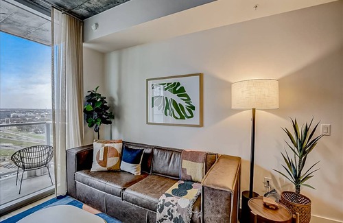 Rainey Street Historic District Condo | 58 m² Condo ∙ 1 bedroom ∙ 4 guests