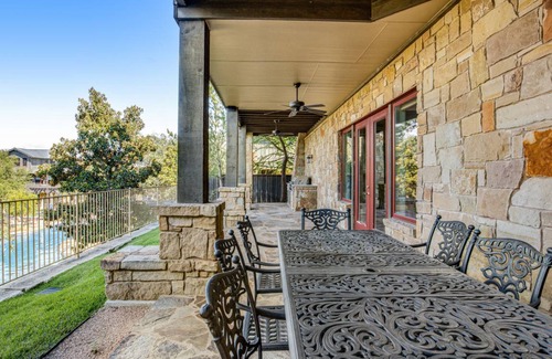 Spicewood Villa | 312 m² Villa ∙ 5 bedrooms ∙ 10 guests