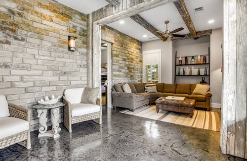 Spicewood Villa | 312 m² Villa ∙ 5 bedrooms ∙ 10 guests