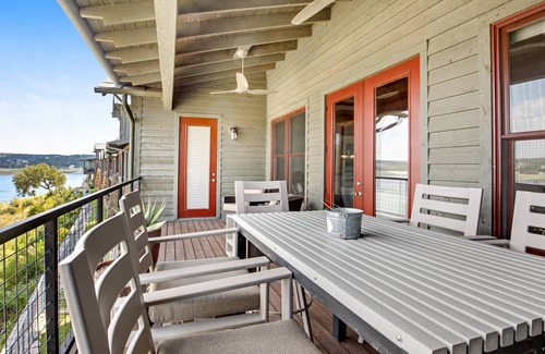 Spicewood Villa | 308 m² Villa ∙ 4 bedrooms ∙ 8 guests