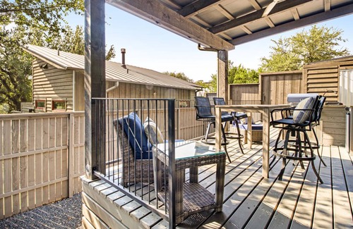 Spicewood Cabin | 49 m² Cabin ∙ 1 bedroom ∙ 4 guests