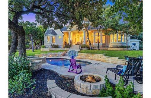 Leander House | 372 m² House ∙ 6 bedrooms ∙ 21 guests