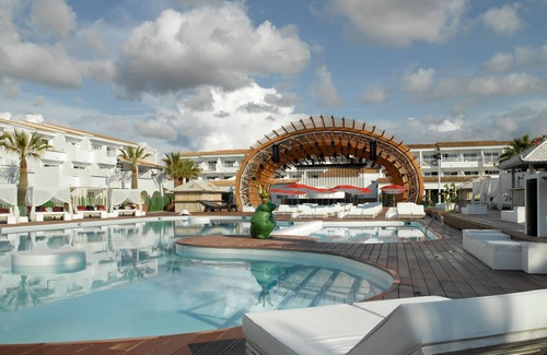Sant Jordi de Ses Salines Hotel | Ushuaia Ibiza Beach Hotel
