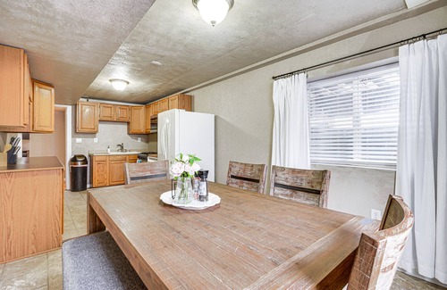 Salt Lake County Apartment | Utah Apartment: 2 Mi to Amphitheatre