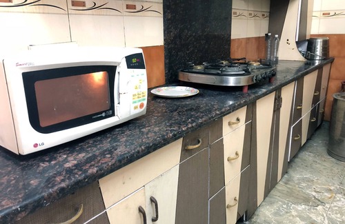 Noida Bed & Breakfast | Utsav Bed & Breakfast