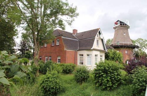 Uttum Apartment | Uttumer Mühle: Bentje - Gemütliche Og-wohnung für 4 Personen im Müllerhaus der Uttumer Mühle