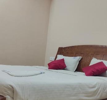 Venkitapuram Hotel | UV RESIDENCY
