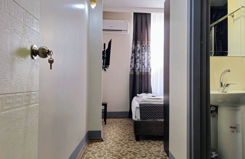 Seyhan Hotel | Uyu Room Adana Hotel