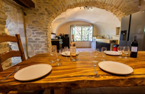 Deaux House | Uzès 20kms Mas de Caractère en Pierre Piscine Chauffée
