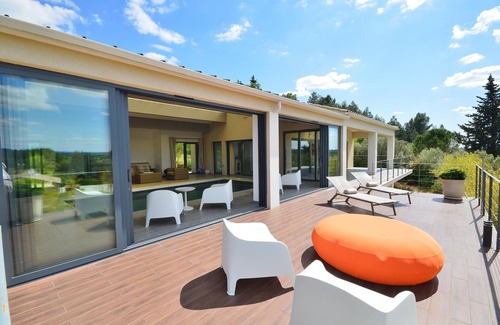 Uzes House | Uzès Center: Superb property of 275 m² with heated pool and garden
