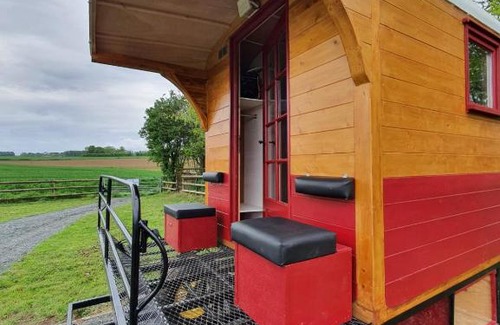 Mentheville Other | Véritable roulotte hippomobile "LA BAILLEUL"