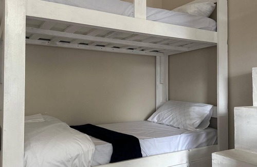 Salt River House | V & A Backpackers