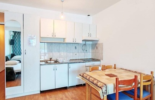 Neum Apartment | V Apartment with Sea view for 7 people