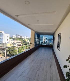Hanmakonda Hotel | V Grand