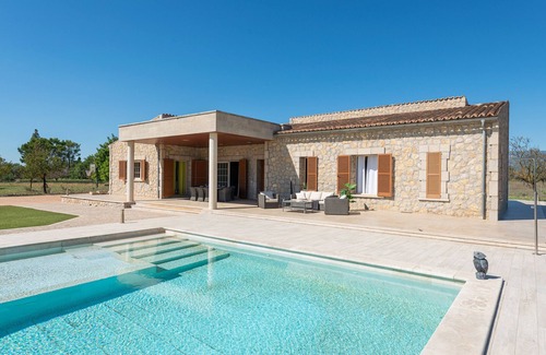 Binissalem Villa | V. Mireia 2002 by BeBreeze Mallorca