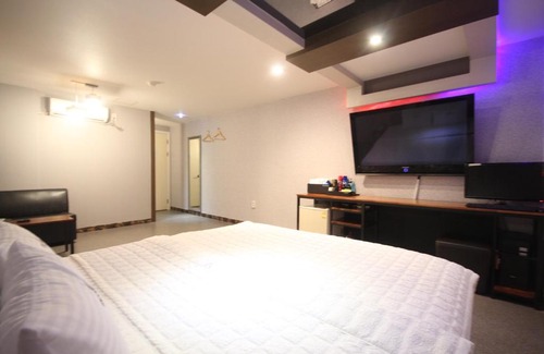 Busanjin Hotel | v motel