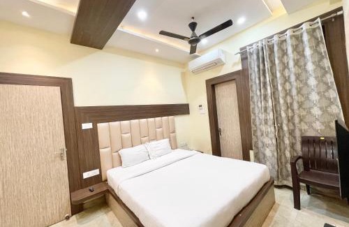 Nagpur House | V - NEW NP PEWMIUM - The Point of kashi - Near Kashi Vishwanath Temple!