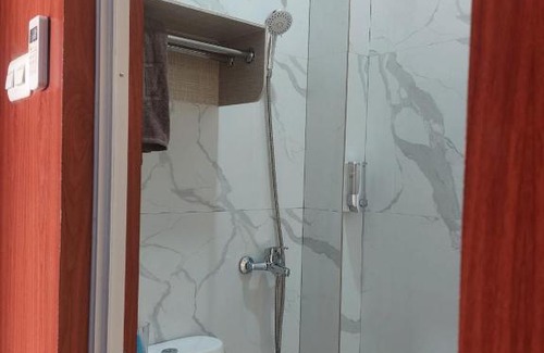 Semarang Utara Hotel | V Quin