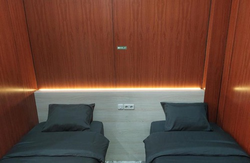 Semarang Utara Hotel | V Quin