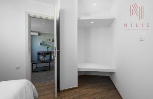 Vardaris Apartment | V1 Penthouse, Nilie Hospitality MGMT