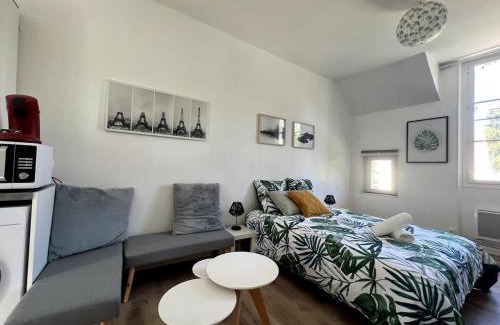 Villiers-sur-Morin Apartment | V2 Studio Proche Disney Village Nature