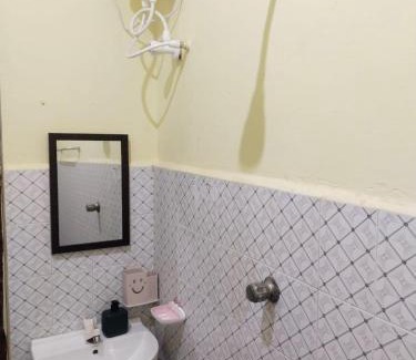 Mayiladuthurai Bed & Breakfast | V2V Homestay