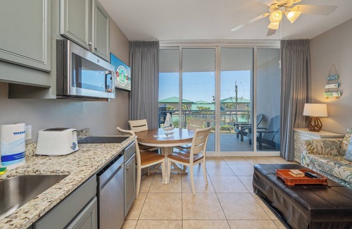 Fort Walton Beach Condo | V309 Gulf View Villa | Washer/Dryer & Free Beach Chairs